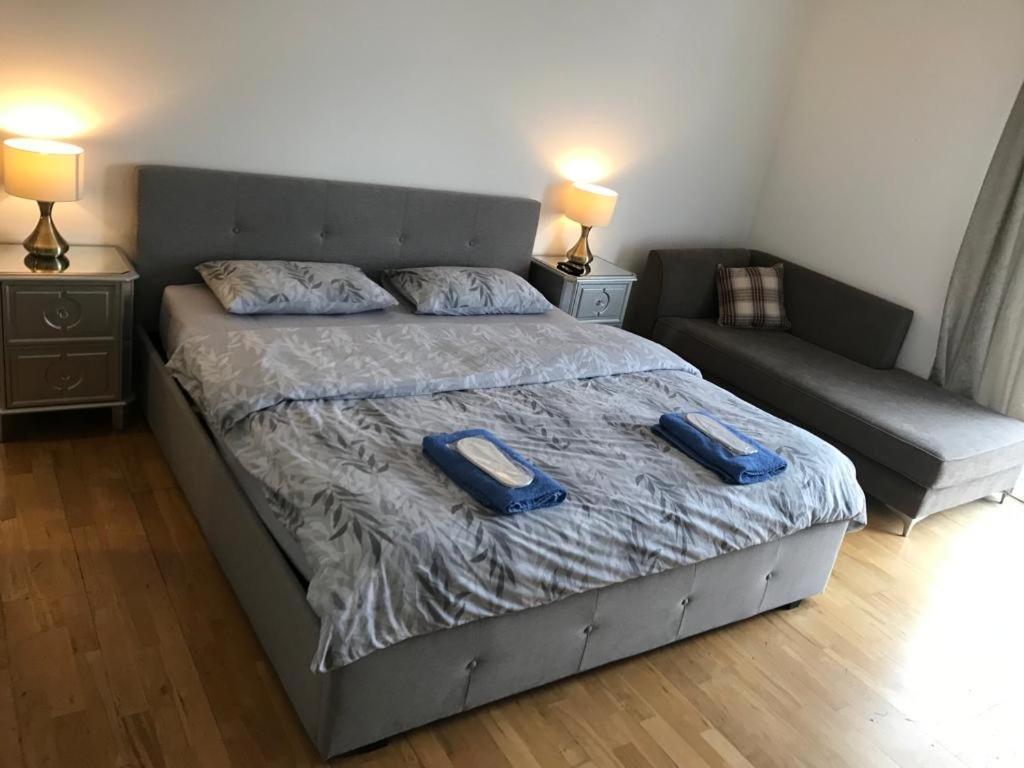 Hospedagem domiciliar En-suite With A Superking Size Bed And Balcony *